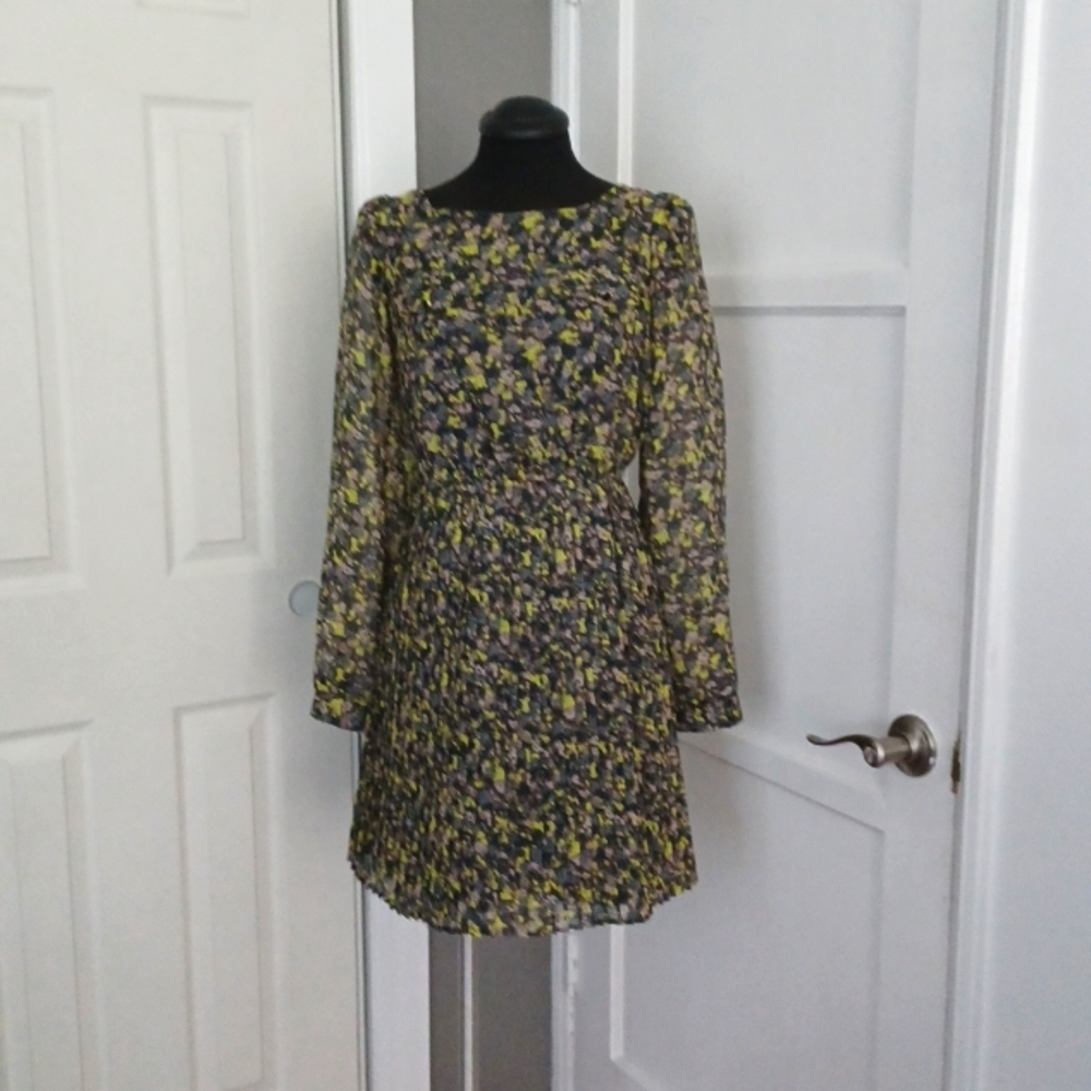 Xhilaration pleated dress